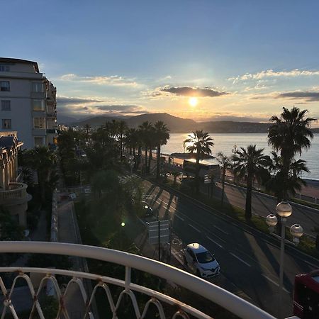 Beach Front, Superbe Appartement Pour 4 Personnes Ніцца Екстер'єр фото