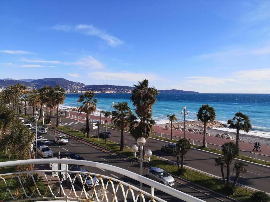 Beach Front, Superbe Appartement Pour 4 Personnes Ніцца Екстер'єр фото