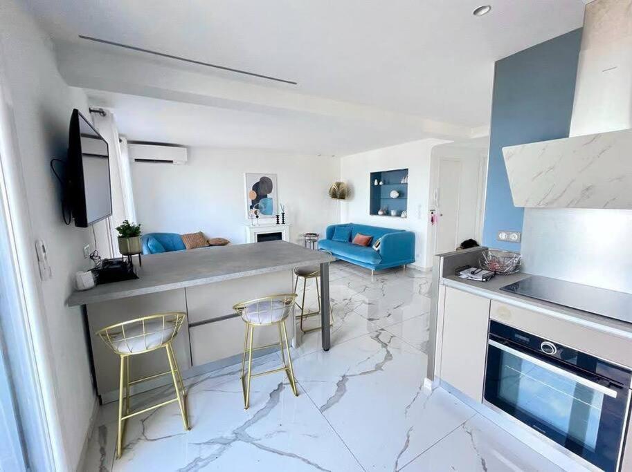 Beach Front, Superbe Appartement Pour 4 Personnes Ніцца Екстер'єр фото