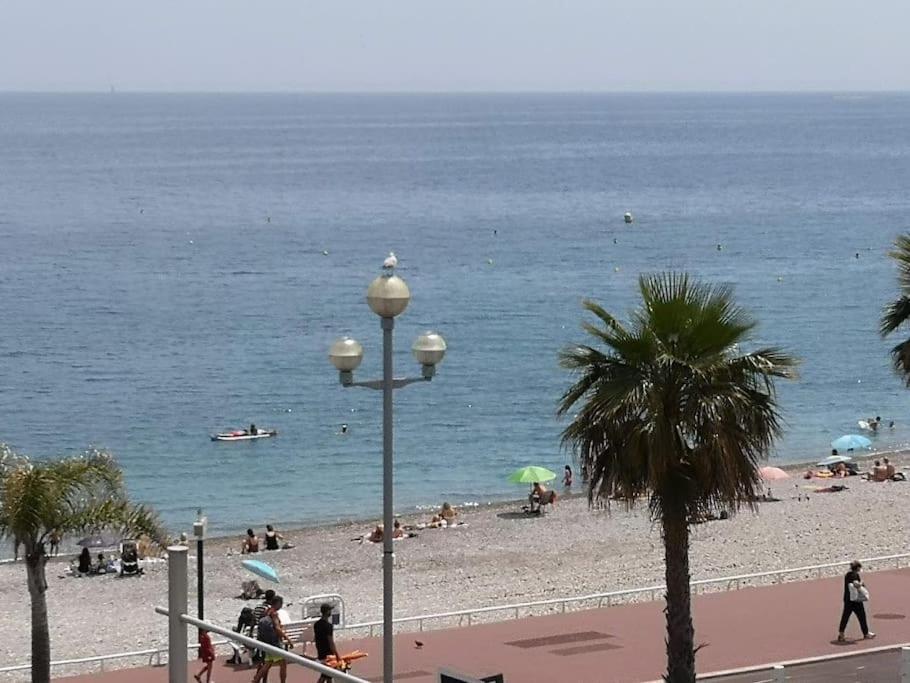 Beach Front, Superbe Appartement Pour 4 Personnes Ніцца Екстер'єр фото