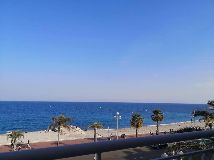 Beach Front, Superbe Appartement Pour 4 Personnes Ніцца Екстер'єр фото