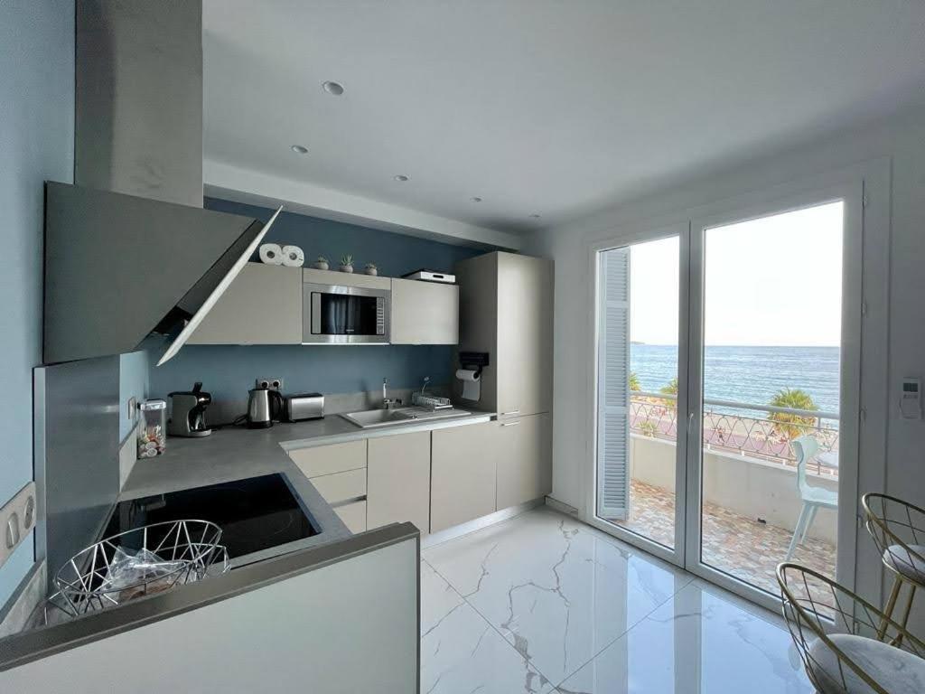 Beach Front, Superbe Appartement Pour 4 Personnes Ніцца Екстер'єр фото