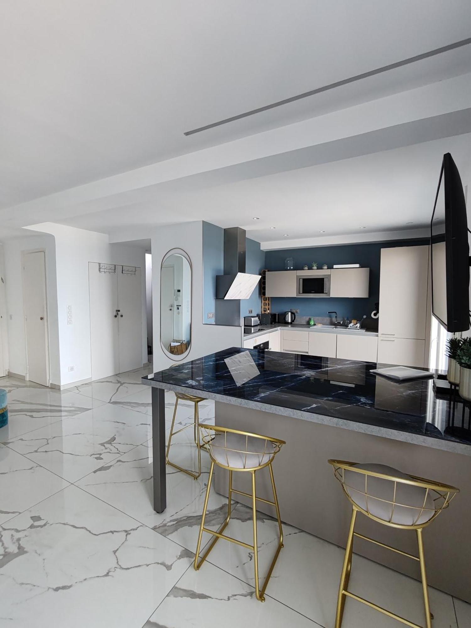 Beach Front, Superbe Appartement Pour 4 Personnes Ніцца Екстер'єр фото