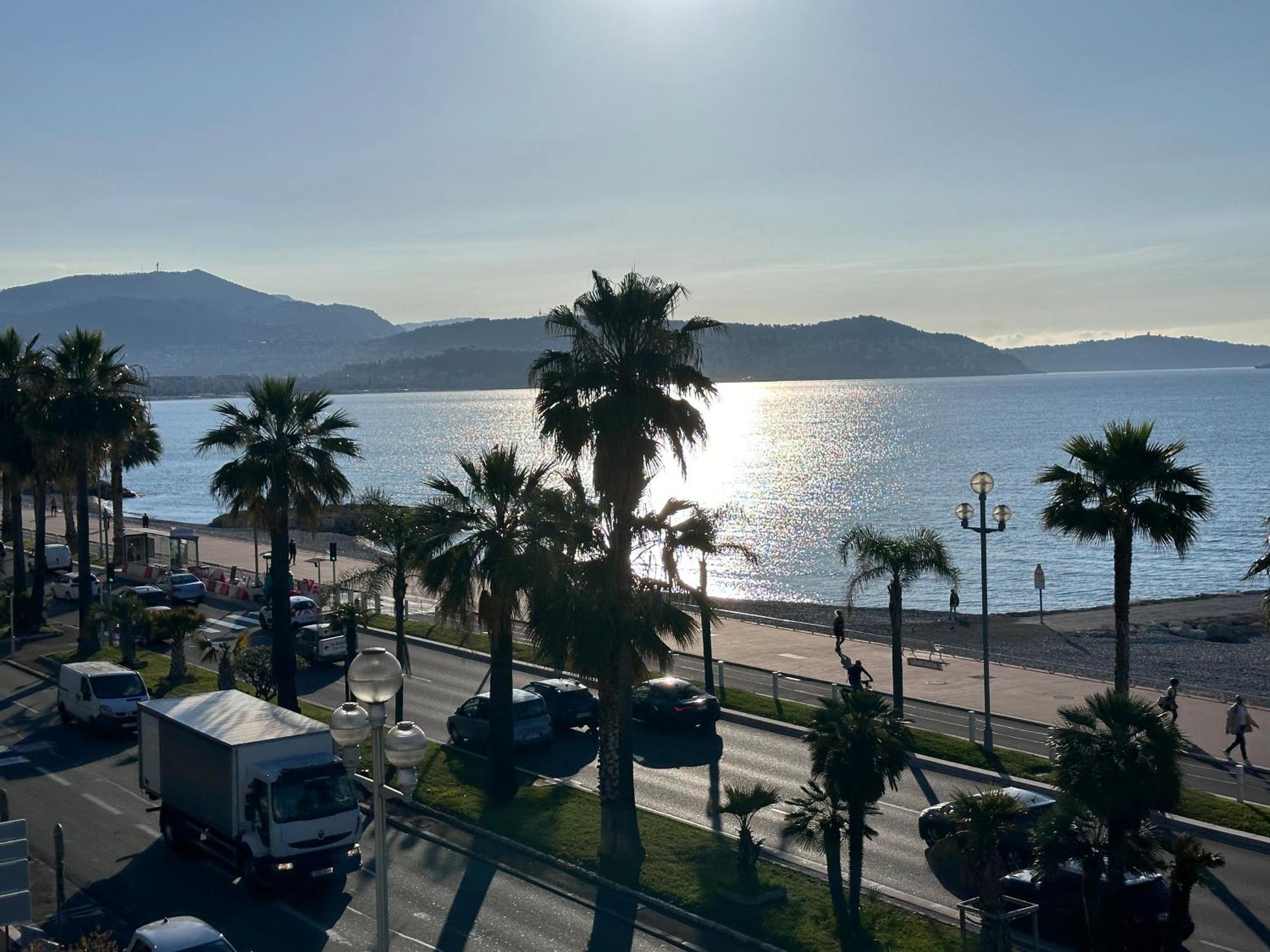 Beach Front, Superbe Appartement Pour 4 Personnes Ніцца Екстер'єр фото