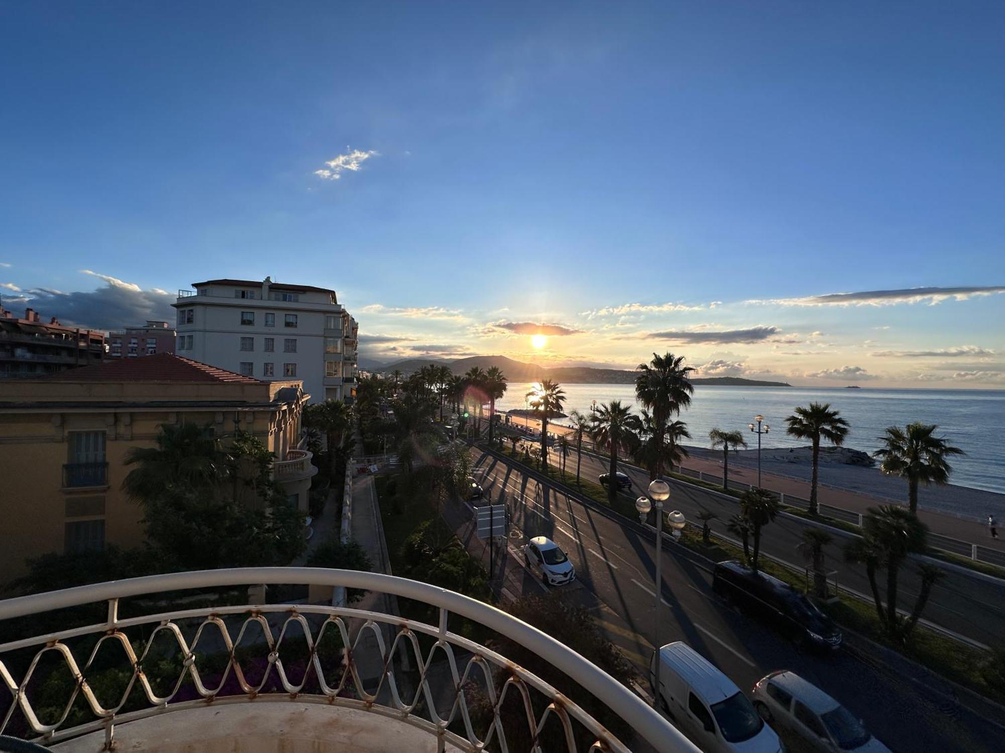 Beach Front, Superbe Appartement Pour 4 Personnes Ніцца Екстер'єр фото