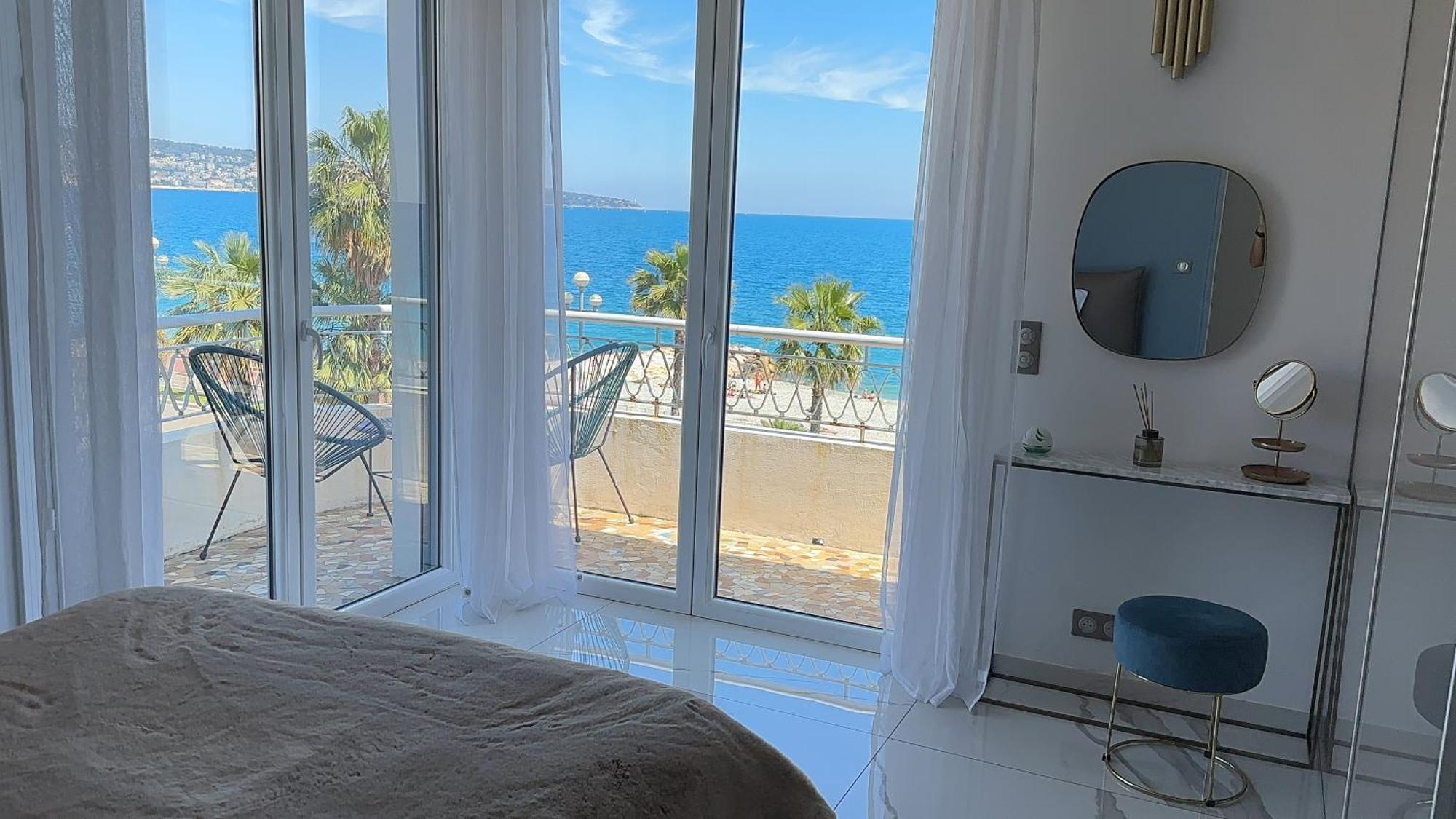 Beach Front, Superbe Appartement Pour 4 Personnes Ніцца Екстер'єр фото